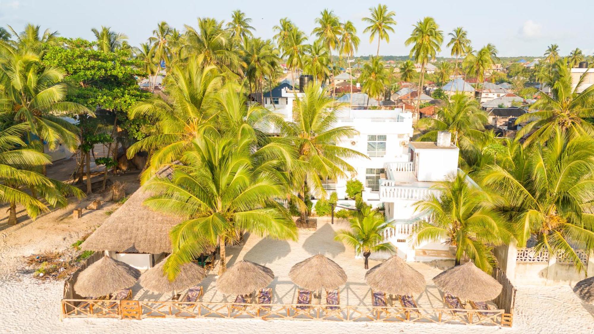 Sands Inn Hotel Pwani Mchangani Kültér fotó